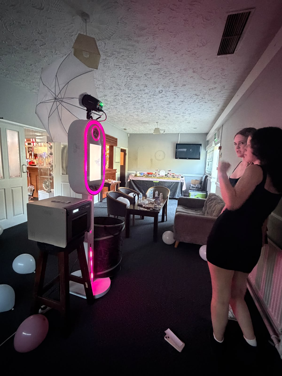 Selfie Mirror Pod at Wedding